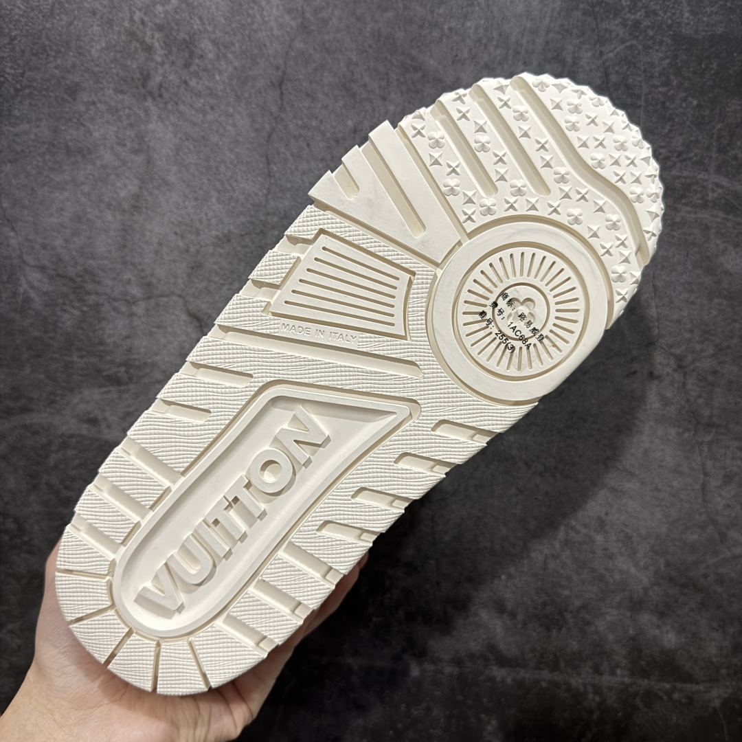 图片[9]-【PK纯原版】Louis Vuitton 路易威登 LV Trainer Maxi 小胖丁系列面包鞋 白胖丁 海淘代购同渠道品质 高端零售 外贸充正专供 原版购入开发 ZP级全套包装 完美楦型 正确卡色 大底TPU 质感媲美原版 细节与原版一致 请注意区分市面通货材 尺码：39 40 41 42 43 44 45 46-选品中心