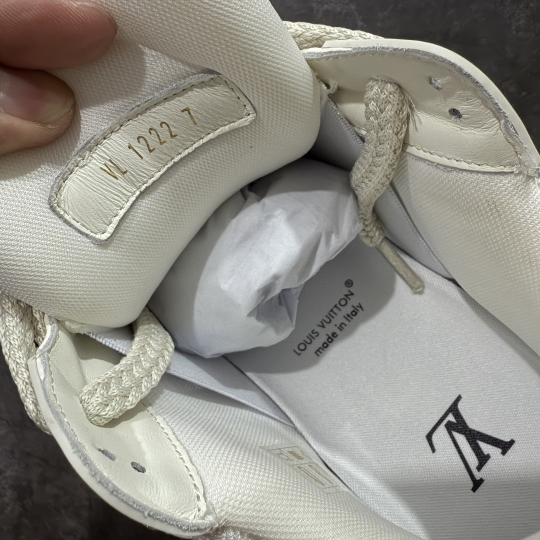 图片[7]-【PK纯原版】Louis Vuitton 路易威登 LV Trainer Maxi 小胖丁系列面包鞋 白胖丁 海淘代购同渠道品质 高端零售 外贸充正专供 原版购入开发 ZP级全套包装 完美楦型 正确卡色 大底TPU 质感媲美原版 细节与原版一致 请注意区分市面通货材 尺码：39 40 41 42 43 44 45 46-选品中心