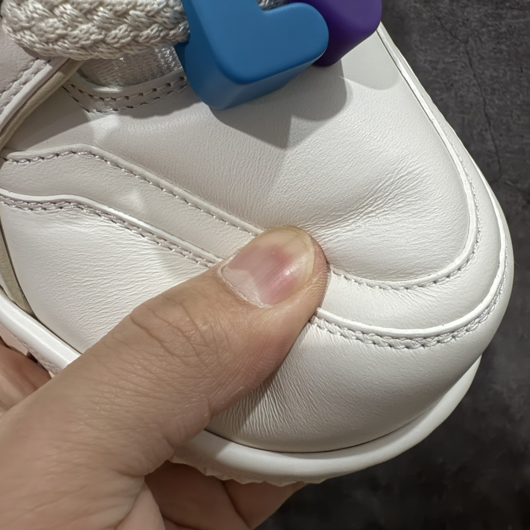 图片[5]-【PK纯原版】Louis Vuitton 路易威登 LV Trainer Maxi 小胖丁系列面包鞋 白胖丁 海淘代购同渠道品质 高端零售 外贸充正专供 原版购入开发 ZP级全套包装 完美楦型 正确卡色 大底TPU 质感媲美原版 细节与原版一致 请注意区分市面通货材 尺码：39 40 41 42 43 44 45 46-选品中心