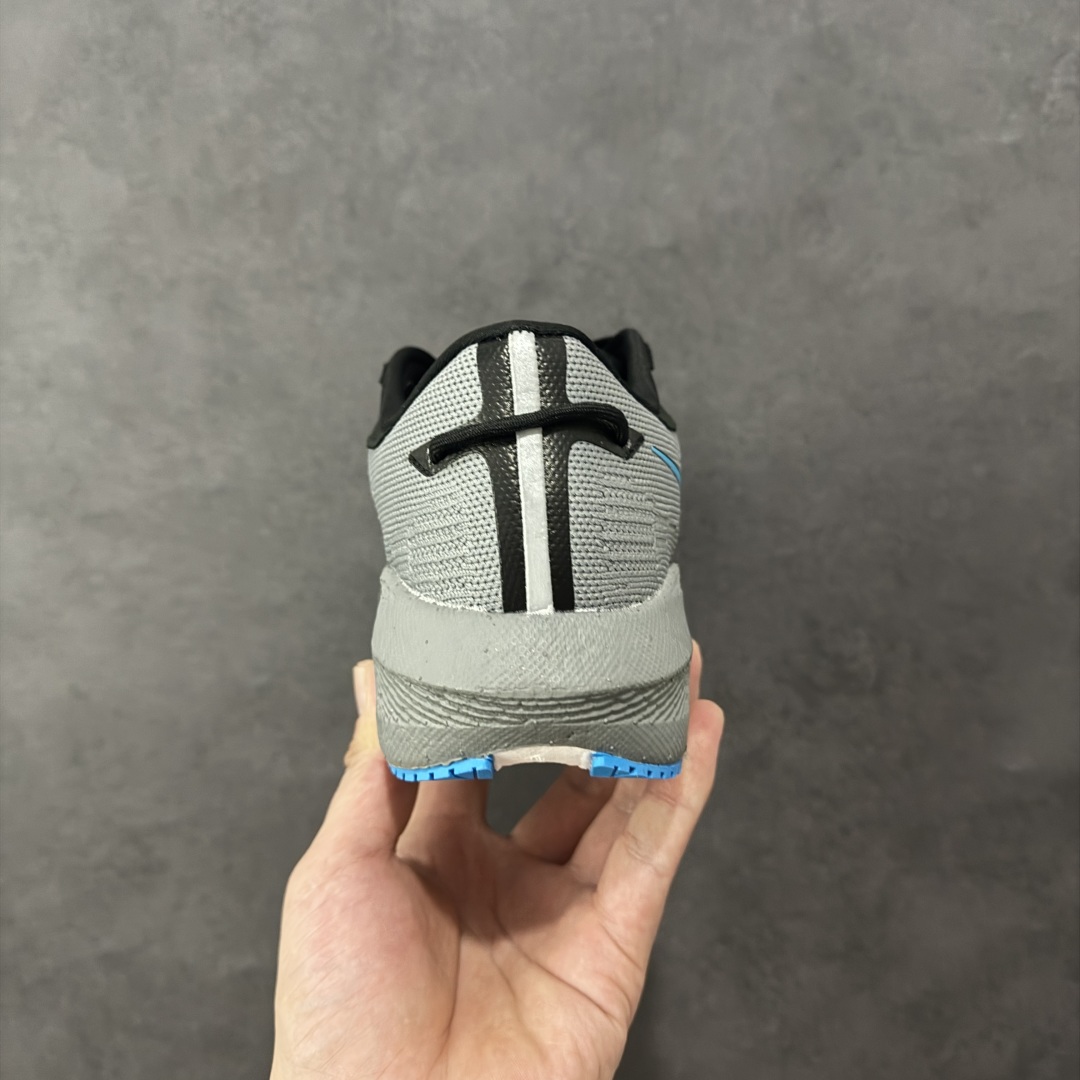 图片[4]-【公司级】索康尼/Saucony Triumph 21 胜利21代系列低帮轻量舒适多功能休闲运动慢跑鞋 采用工学透气网织鞋面材质#内嵌3D环绕包裹缓震鞋垫#中底搭载 PWRRUN+高弹缓震泡棉材质,舒适踩S感!!#外置镂空XT-900橡胶大底 货号：S20881-20 尺码：40-46-选品中心