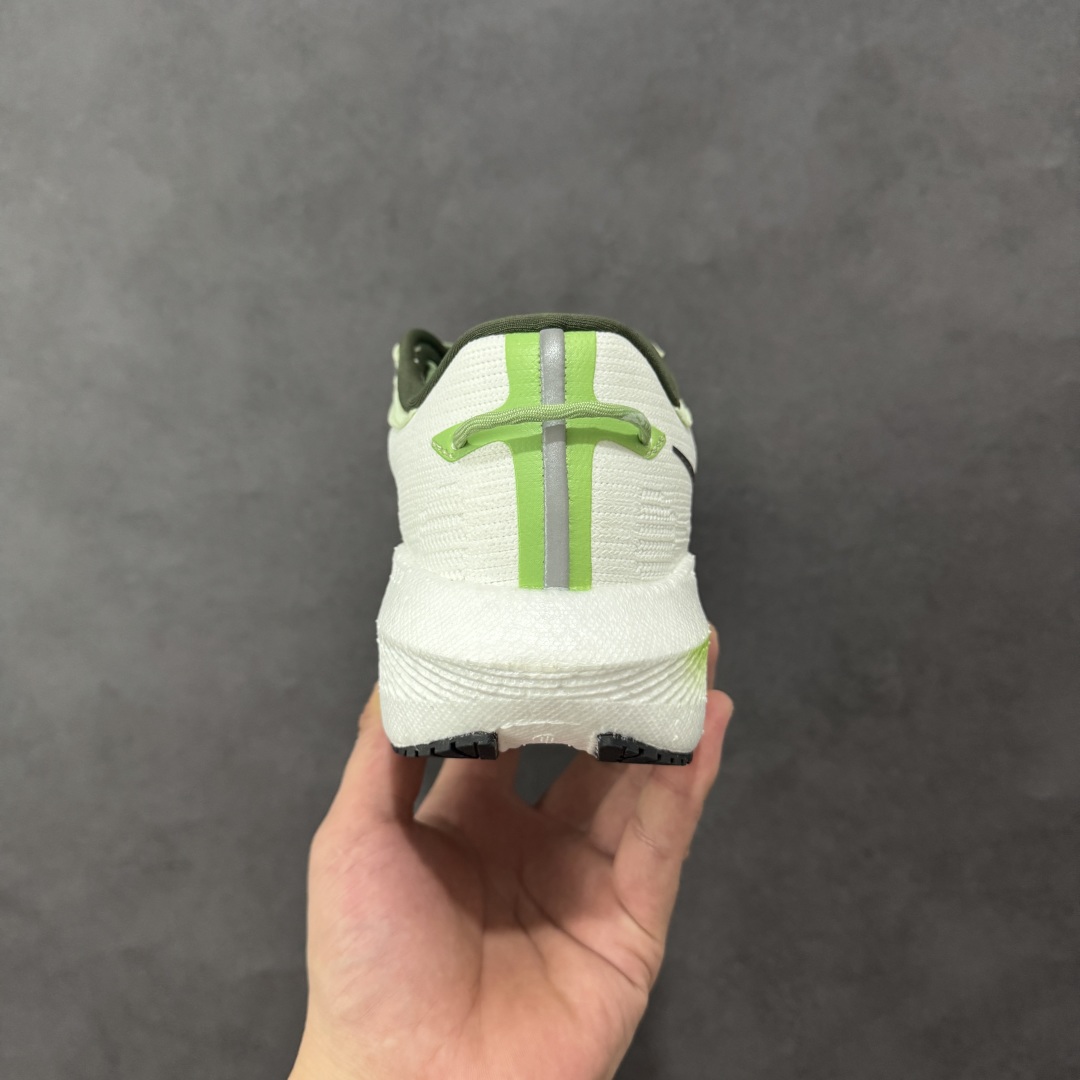 图片[4]-【公司级】索康尼/Saucony Triumph 21 胜利21代系列低帮轻量舒适多功能休闲运动慢跑鞋 采用工学透气网织鞋面材质#内嵌3D环绕包裹缓震鞋垫#中底搭载 PWRRUN+高弹缓震泡棉材质,舒适踩S感!!#外置镂空XT-900橡胶大底 货号：S20881-31 尺码：36-46-选品中心