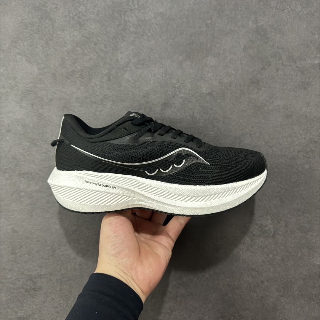 【公司级】索康尼/Saucony Triumph 21 胜利21代系列低帮轻量舒适多功能休闲运动慢跑鞋 采用工学透气网织鞋面材质#内嵌3D环绕包裹缓震鞋垫#中底搭载 PWRRUN+高弹缓震泡棉材质,舒适踩S感!!#外置镂空XT-900橡胶大底 货号：S20881-12 尺码：36-46-选品中心