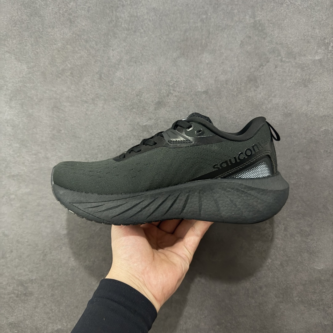 图片[2]-【公司级】索康尼/Saucony Triumph 22 胜利22代系列低帮轻量舒适多功能休闲运动慢跑鞋 采用工学透气网织鞋面材质#内嵌3D环绕包裹缓震鞋垫#中底搭载 PWRRUN+高弹缓震泡棉材质,舒适踩S感!!#外置镂空XT-900橡胶大底 货号：S20964-201 尺码：36-45-选品中心