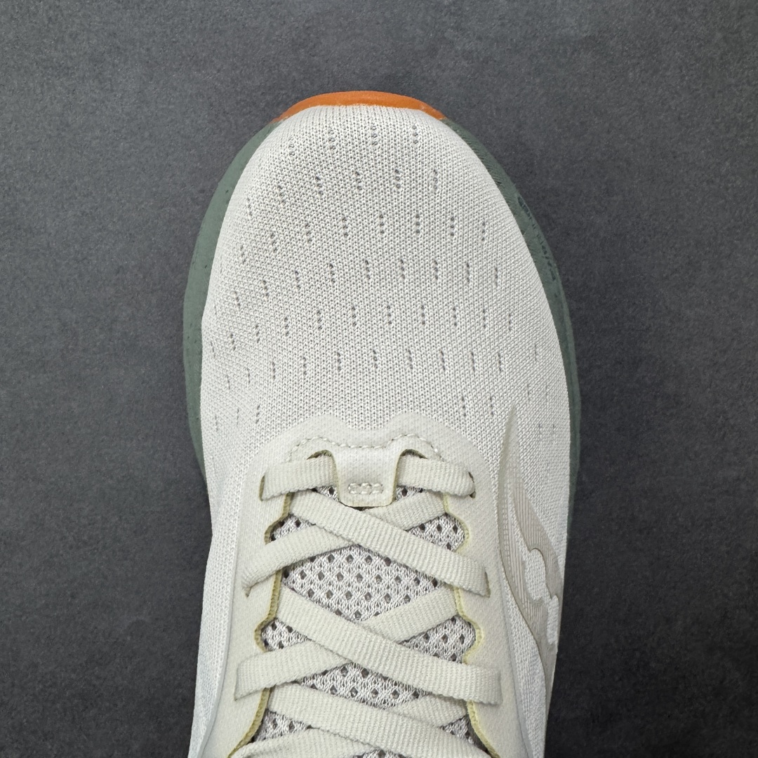 图片[8]-【公司级】索康尼/Saucony Triumph 22 胜利22代系列低帮轻量舒适多功能休闲运动慢跑鞋 采用工学透气网织鞋面材质#内嵌3D环绕包裹缓震鞋垫#中底搭载 PWRRUN+高弹缓震泡棉材质,舒适踩S感!!#外置镂空XT-900橡胶大底 货号：S20964-250 尺码：36-45-选品中心