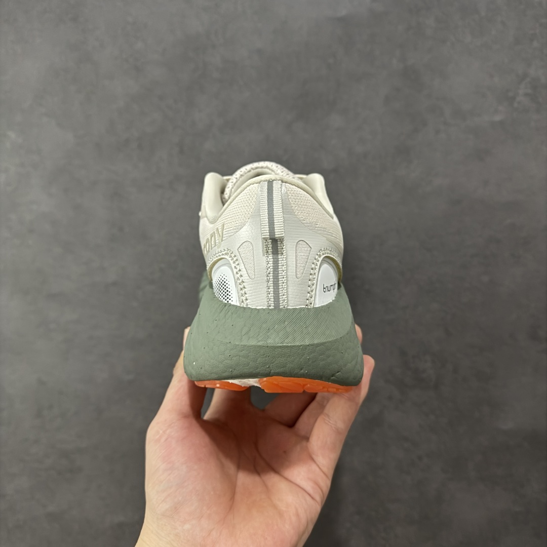 图片[4]-【公司级】索康尼/Saucony Triumph 22 胜利22代系列低帮轻量舒适多功能休闲运动慢跑鞋 采用工学透气网织鞋面材质#内嵌3D环绕包裹缓震鞋垫#中底搭载 PWRRUN+高弹缓震泡棉材质,舒适踩S感!!#外置镂空XT-900橡胶大底 货号：S20964-250 尺码：36-45-选品中心