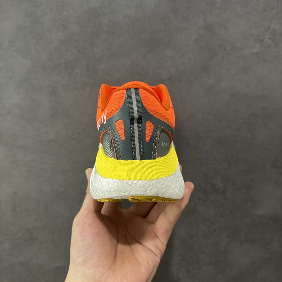 图片[4]-【公司级】索康尼/Saucony Triumph 22 胜利22代系列低帮轻量舒适多功能休闲运动慢跑鞋 采用工学透气网织鞋面材质#内嵌3D环绕包裹缓震鞋垫#中底搭载 PWRRUN+高弹缓震泡棉材质,舒适踩S感!!#外置镂空XT-900橡胶大底 货号：S20964-215 尺码：36-45-选品中心