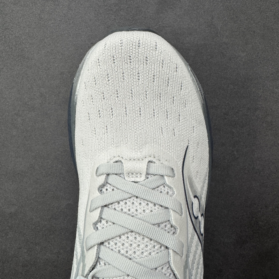 图片[8]-【公司级】索康尼/Saucony Triumph 22 胜利22代系列低帮轻量舒适多功能休闲运动慢跑鞋 采用工学透气网织鞋面材质#内嵌3D环绕包裹缓震鞋垫#中底搭载 PWRRUN+高弹缓震泡棉材质,舒适踩S感!!#外置镂空XT-900橡胶大底 货号：S20964-218 尺码：36-45-选品中心