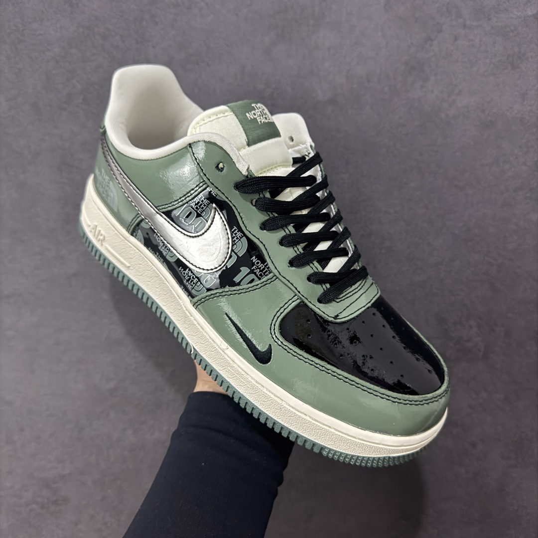 图片[3]-【定制版】Nike Air Force 1\’07 Low 北面联名 空军一号低帮休闲板鞋  #原楦头原纸板 原装鞋盒 定制五金配件 内置全掌气垫 原厂鞋底 货号：DF0188-100  尺码：36 36.5 37.5 38 38.5 39 40 40.5 41 42 42.5 43 44 44.5 45-选品中心