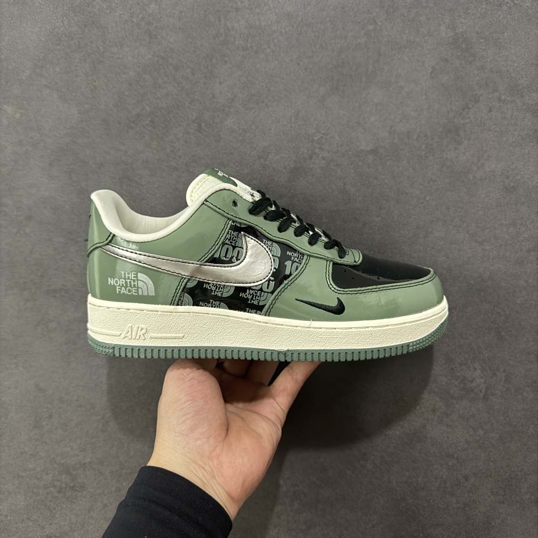 【定制版】Nike Air Force 1\'07 Low 北面联名 空军一号低帮休闲板鞋  #原楦头原纸板 原装鞋盒 定制五金配件 内置全掌气垫 原厂鞋底 货号：DF0188-100  尺码：36 36.5 37.5 38 38.5 39 40 40.5 41 42 42.5 43 44 44.5 45-选品中心