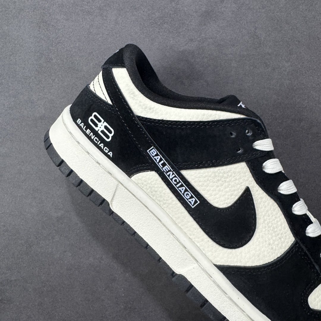 图片[6]-【定制版】高端定制Nike SB Dunk Low “巴黎世家联名——米白黑蓝刺绣” 高端定制 低帮休闲板鞋 定制鞋盒 大厂纯原品质出货 超高清洁度 皮料切割干净无任何毛边 细节完美 货号：DS6608-015 尺码：36 36.5 37.5 38 38.5 39 40 40.5 41 42 42.5 43 44 44.5 45 编码：HXSB330340-选品中心