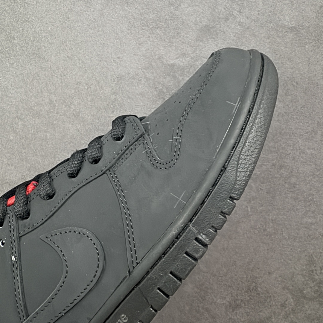 图片[5]-【YC定制版】Supreme x Nike Dunk SB Low 黑色 此款鞋跟上绣有“94”字样，纪念品牌的创立年份，该品牌的标志性徽标还被蚀刻在了中底的侧壁上。鞋垫沿用了标准的红色表面，每只鞋垫上都有Nike SB标识，并且Supreme的标识横跨左右两只鞋垫。 货号： HQ8487-001 尺码： 40 40.5 41 42 42.5 43 44 44.5 45 46 编码：HXSB270280-选品中心