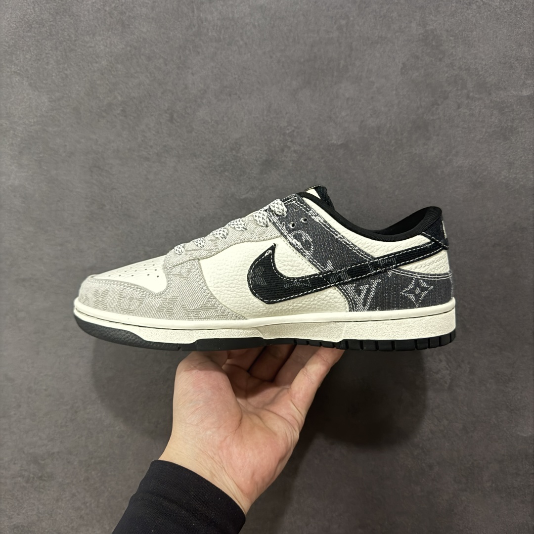 图片[2]-【定制版】Nike SB Dunk Low LV联名 拼接牛仔 高端定制 低帮休闲板鞋 SC0601-471  #定制鞋盒 大厂纯原品质出货 超高清洁度 皮料切割干净无任何毛边 细节完美  尺码：36 36.5 37.5 38 38.5 39 40 40.5 41 42 42.5 43 44 44.5 45 编码：HXSB330340-选品中心