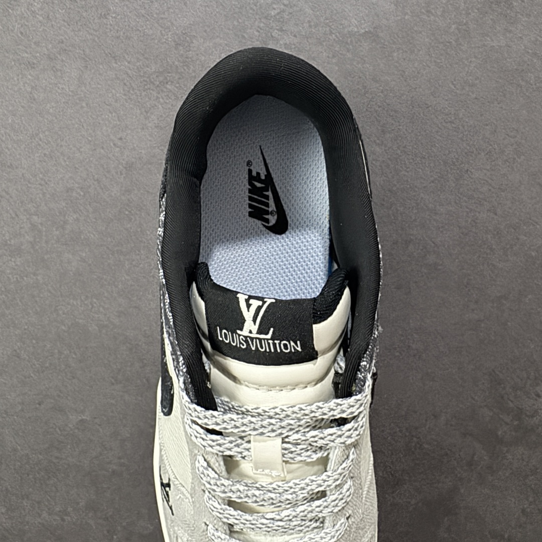 图片[7]-【定制版】Nike SB Dunk Low LV联名 拼接牛仔 高端定制 低帮休闲板鞋 SC0601-471  #定制鞋盒 大厂纯原品质出货 超高清洁度 皮料切割干净无任何毛边 细节完美  尺码：36 36.5 37.5 38 38.5 39 40 40.5 41 42 42.5 43 44 44.5 45 编码：HXSB330340-选品中心