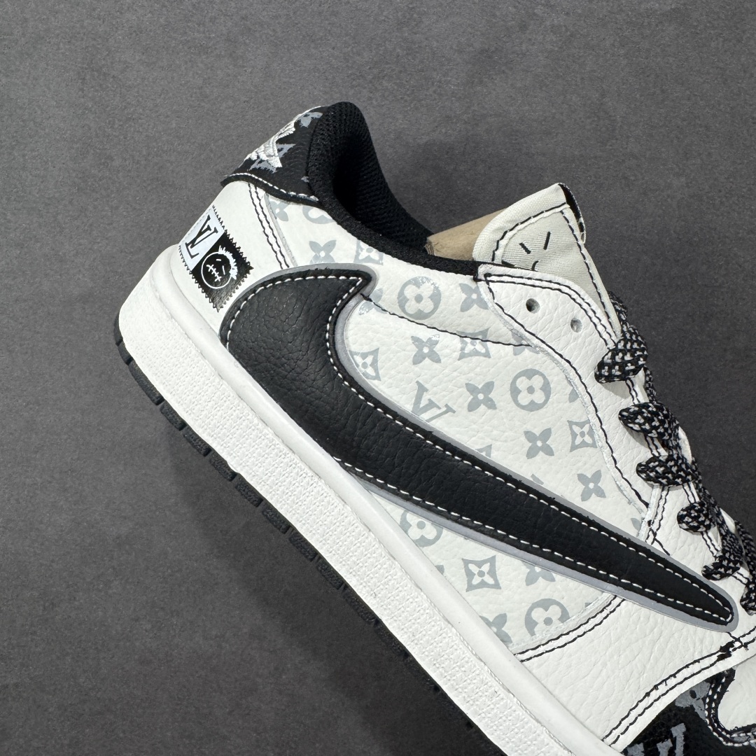 图片[6]-【定制版】Travis Scott x Fragment Design x Jordan Air Jordan 1 Low OG SP “LV联名——鬼脸黑勾” 多方联名合作融合了Travi翻毛蓝勾s Scott 独特的音乐风格，藤原浩个性的设计风格以及Jordan品牌的经典元素 使其成为一双具有独特身份和价值的鞋子 清新而立体的外观加上联名标识更突出了其独特身份 这种配色方案显示出活力和时尚感 在视觉上引人注目 鞋身的质感和细腻的细节处理使其显得高端而格调十足 这款“倒钩”联名是设计与创意完美结合 融合多方的个性风格是一款备受瞩目的潮流鞋款 低帮休闲板鞋 定制鞋盒 大厂纯原品质出货 超高清洁度 皮料切割干净无任何毛边 细节完美 货号： DZ5899-031 尺码： 36-40-选品中心