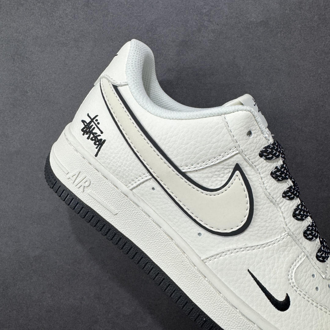 图片[6]-【定制版】NIke Air Force 1 \’07 Low “斯图西联名——米黑底”空军一号 低帮 运动休闲鞋 折边针车 工艺难度大 原楦头原纸板 原装鞋盒 定制五金配件 内置全掌气垫 原厂鞋底 货号：CS5288-046 尺码：36-40 编码：HXSA310320-选品中心