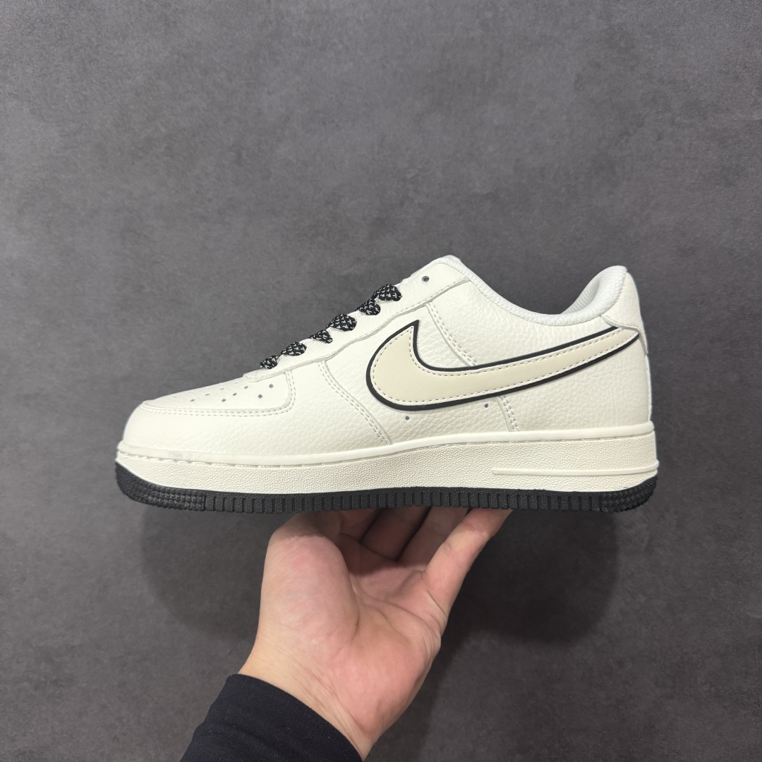 图片[2]-【定制版】NIke Air Force 1 \’07 Low “斯图西联名——米黑底”空军一号 低帮 运动休闲鞋 折边针车 工艺难度大 原楦头原纸板 原装鞋盒 定制五金配件 内置全掌气垫 原厂鞋底 货号：CS5288-046 尺码：36-40 编码：HXSA310320-选品中心