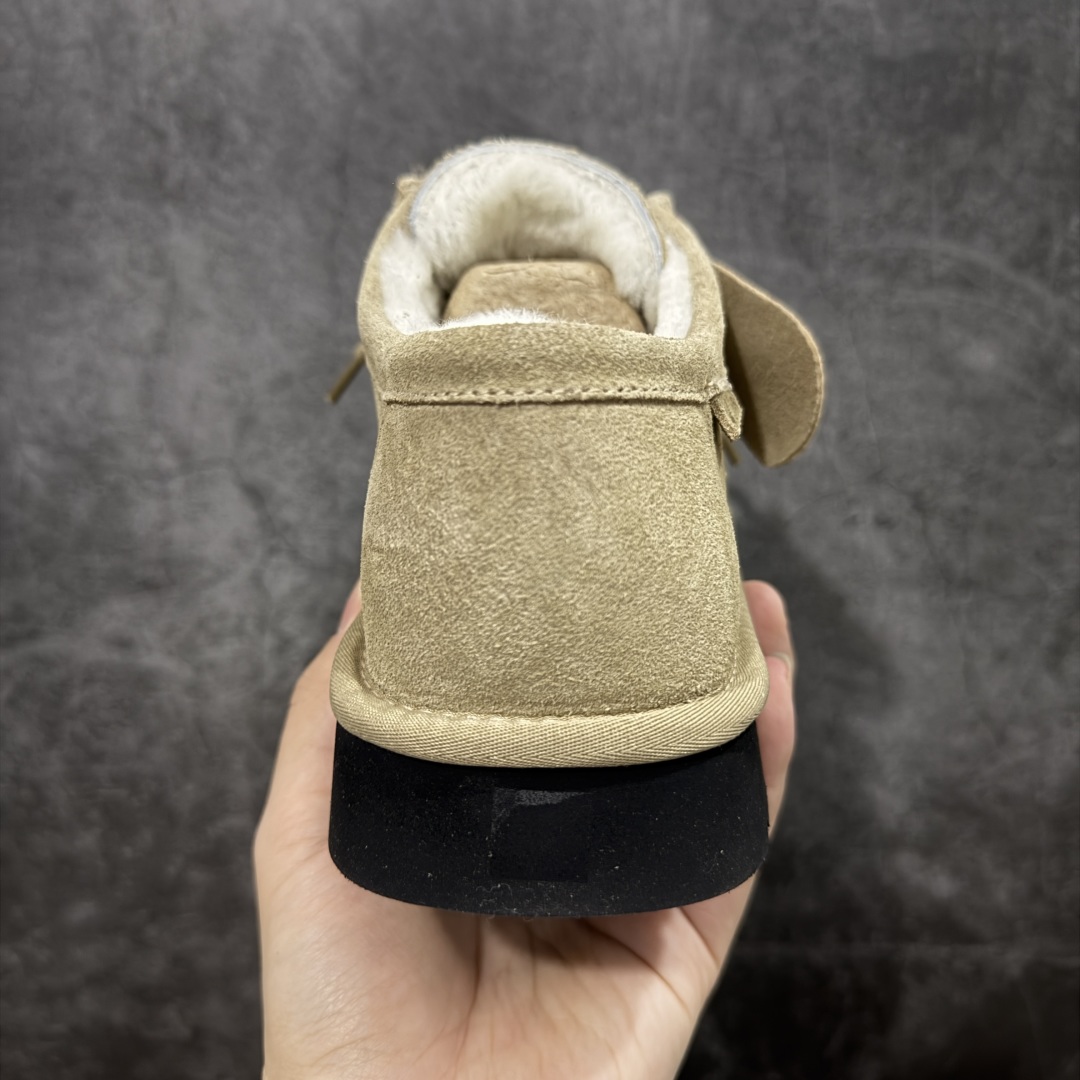 图片[4]-【纯原版】UGG 巴恩风格 复古袋鼠鞋 089-1 来自巴恩风复古美学和都市漫步松弛感，尽显秋日慵懒 穿着袋鼠鞋云游大街小巷 要的就是一种慵懒自在， 文艺复古又不失烟火气息的松弛感 把慢生活，复古元素融合到生活的细节 美拉德配色，鞋带搭配俏皮精怪的珠珠把时尚极限拉满 尺码：36 37 38 39 40-选品中心