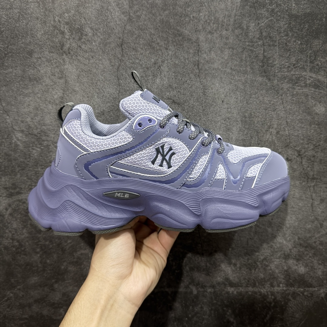 【纯原版】MLB Winner Chunky 25新款 NY百搭舒适休闲潮流运动厚底增高 防滑耐磨 低帮 老爹鞋 男女同款 潮流厚底时尚街头赛博皮面老爹鞋 MLB官方同步出货 虞书欣等众多潮流明星同款 高弹双层MD大底 原楦原档案数据开发版型（完美鞋头弧度/后套收口效果🆚市面文案版本‼️） 原厂立体填充鞋舌海绵 中底注胶孔原数据开发模具大底原厂转印标市面上唯一纯原版本 原材料打造 内增高6cm 原厂1：1模具开发 原厂进口纳米材质 原厂 全套手提袋 原盒雷射防伪标包装 天猫订单品质 官网尺码：35 36 36.5 37.5 38 38.5 39 40 40.5 41 42 42.5 43 44 45-选品中心