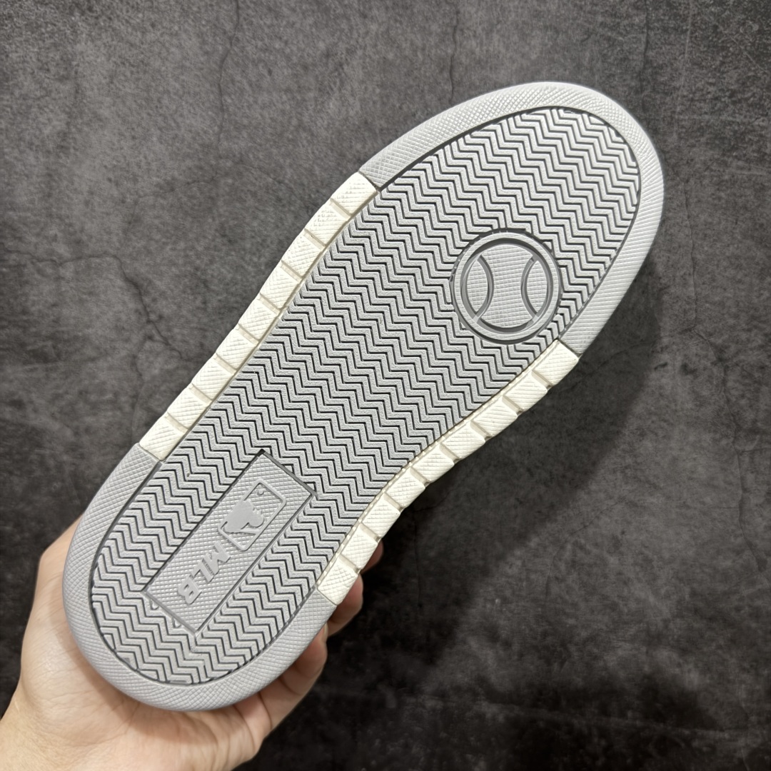 图片[9]-【纯原订单】MLB Chunky Liner Basic NY复古印花学长鞋系列低帮轻量增高厚底百搭休闲运动慢跑鞋板鞋 Korea韩国联名NY美国榄球纽约洋基队限定 市场第一梯队品质 韩国代购版本 MLB专用菱形双针中底布 重点细节中底布带注胶孔 原厂NFC感应吊牌 支持鉴定 一个两位数 原盒原标 全套原楦原纸板原厂数据开发 中韩文保养标贴 绿色防霉片 平台代购专供 独家一比一RB+MD组合大底 高频后跟小人Logo精准对位立体饱满 正确网布加超迁鞋面 转印中底走线紧密 转印Logo工艺表层防刮不掉色 尺码：36 36.5 37.5 38 38.5 39 40 40.5 41 42 42.5 43 44 44.5 45-选品中心