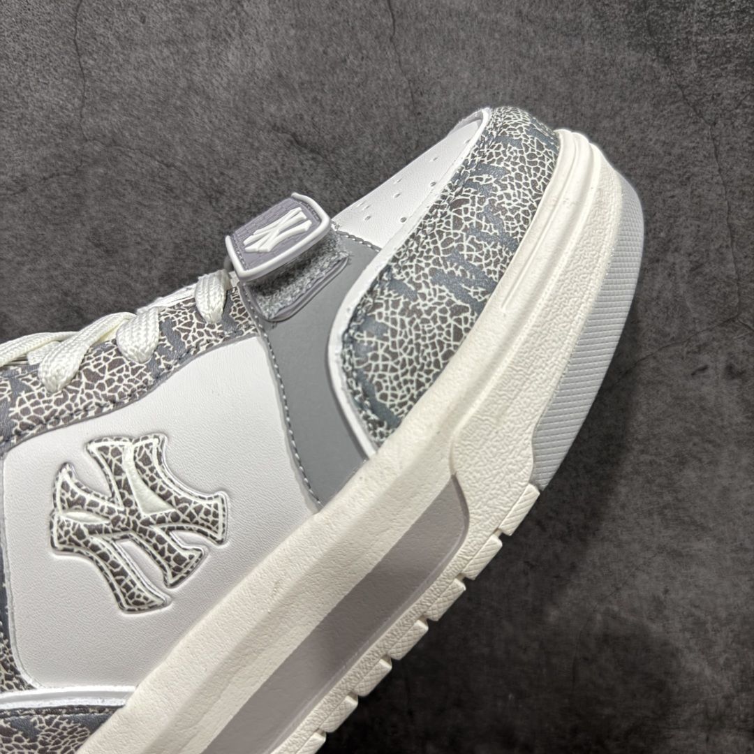 图片[6]-【纯原订单】MLB Chunky Liner Basic NY复古印花学长鞋系列低帮轻量增高厚底百搭休闲运动慢跑鞋板鞋 Korea韩国联名NY美国榄球纽约洋基队限定 市场第一梯队品质 韩国代购版本 MLB专用菱形双针中底布 重点细节中底布带注胶孔 原厂NFC感应吊牌 支持鉴定 一个两位数 原盒原标 全套原楦原纸板原厂数据开发 中韩文保养标贴 绿色防霉片 平台代购专供 独家一比一RB+MD组合大底 高频后跟小人Logo精准对位立体饱满 正确网布加超迁鞋面 转印中底走线紧密 转印Logo工艺表层防刮不掉色 尺码：36 36.5 37.5 38 38.5 39 40 40.5 41 42 42.5 43 44 44.5 45-选品中心