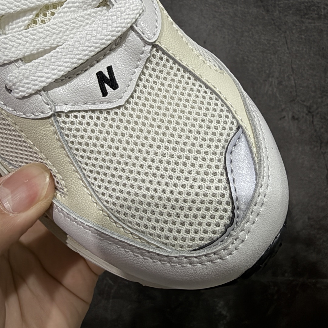 图片[6]-【BC纯原版】New Balance NB2002R系列 ML2002RQ 全新版本 东莞大厂出品 市场第一梯队品质 绝对秒杀市场货 完美版型 正确组合大底 价格一步到位‼️ 全套原楦原纸板原厂数据开发 进口三明治网面 原装进口皮料正确绒感卡色 正确中底拉帮中底网布细节 原厂标裁 带紫光防伪 定制后跟透明水晶模块 冲裁组合 大底贴合程度胶水上色把控完美 整洁度挑战全网艺术家 多道序QC把关品质完善 匠心打造 耗时多月开发完成 工艺极其复杂难度可想而知 新开独立私模大底 正确六层组合大底 高端零售专供产物 尺码：36 37 37.5 38 38.5 39 40 40.5 41 42 42.5 43 44 45 46 47.5-选品中心