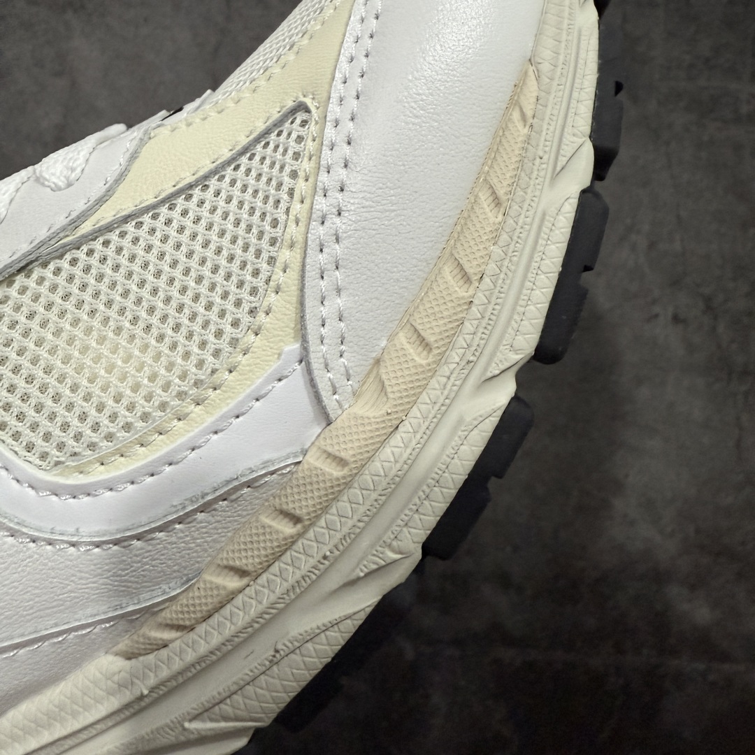 图片[5]-【BC纯原版】New Balance NB2002R系列 ML2002RQ 全新版本 东莞大厂出品 市场第一梯队品质 绝对秒杀市场货 完美版型 正确组合大底 价格一步到位‼️ 全套原楦原纸板原厂数据开发 进口三明治网面 原装进口皮料正确绒感卡色 正确中底拉帮中底网布细节 原厂标裁 带紫光防伪 定制后跟透明水晶模块 冲裁组合 大底贴合程度胶水上色把控完美 整洁度挑战全网艺术家 多道序QC把关品质完善 匠心打造 耗时多月开发完成 工艺极其复杂难度可想而知 新开独立私模大底 正确六层组合大底 高端零售专供产物 尺码：36 37 37.5 38 38.5 39 40 40.5 41 42 42.5 43 44 45 46 47.5-选品中心