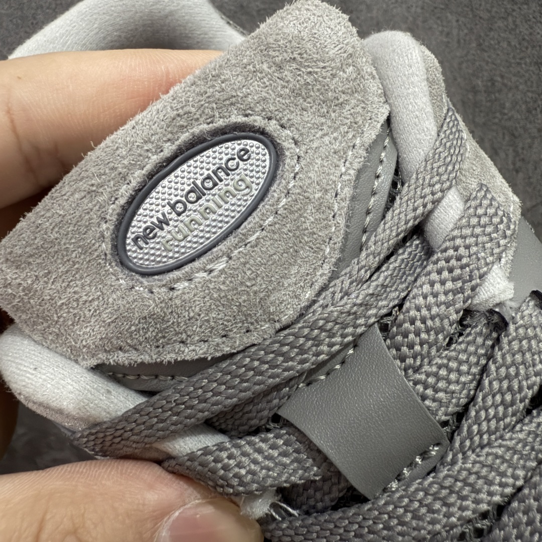 图片[7]-【BC纯原版】New Balance NB2002R系列 ML2002RC 全新版本 东莞大厂出品 市场第一梯队品质 绝对秒杀市场货 完美版型 正确组合大底 价格一步到位‼️ 全套原楦原纸板原厂数据开发 进口三明治网面 原装进口皮料正确绒感卡色 正确中底拉帮中底网布细节 原厂标裁 带紫光防伪 定制后跟透明水晶模块 冲裁组合 大底贴合程度胶水上色把控完美 整洁度挑战全网艺术家 多道序QC把关品质完善 匠心打造 耗时多月开发完成 工艺极其复杂难度可想而知 新开独立私模大底 正确六层组合大底 高端零售专供产物 尺码：36 37 37.5 38 38.5 39 40 40.5 41 42 42.5 43 44 45 46 47.5-选品中心