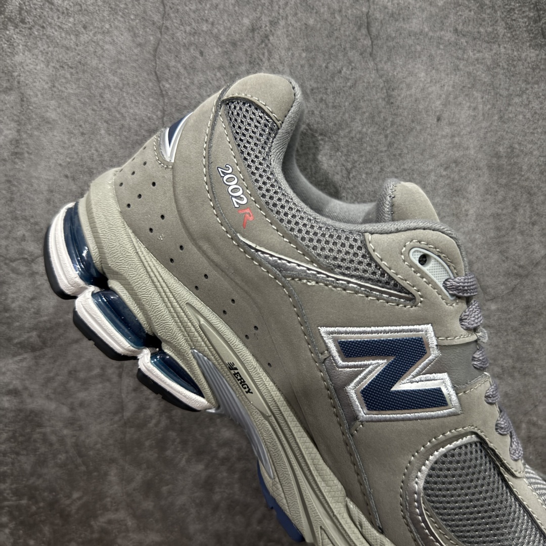 图片[7]-【BC纯原版】New Balance NB2002R系列 ML2002RA 全新版本 东莞大厂出品 市场第一梯队品质 绝对秒杀市场货 完美版型 正确组合大底 价格一步到位‼️ 全套原楦原纸板原厂数据开发 进口三明治网面 原装进口皮料正确绒感卡色 正确中底拉帮中底网布细节 原厂标裁 带紫光防伪 定制后跟透明水晶模块 冲裁组合 大底贴合程度胶水上色把控完美 整洁度挑战全网艺术家 多道序QC把关品质完善 匠心打造 耗时多月开发完成 工艺极其复杂难度可想而知 新开独立私模大底 正确六层组合大底 高端零售专供产物 尺码：36 37 37.5 38 38.5 39 40 40.5 41 42 42.5 43 44 45 46 47.5-选品中心