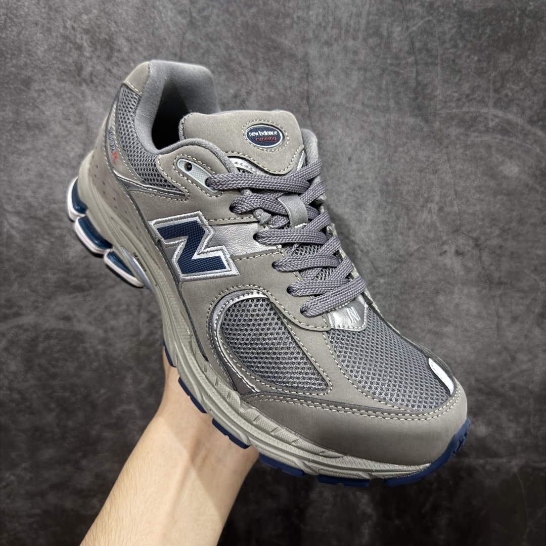 图片[3]-【BC纯原版】New Balance NB2002R系列 ML2002RA 全新版本 东莞大厂出品 市场第一梯队品质 绝对秒杀市场货 完美版型 正确组合大底 价格一步到位‼️ 全套原楦原纸板原厂数据开发 进口三明治网面 原装进口皮料正确绒感卡色 正确中底拉帮中底网布细节 原厂标裁 带紫光防伪 定制后跟透明水晶模块 冲裁组合 大底贴合程度胶水上色把控完美 整洁度挑战全网艺术家 多道序QC把关品质完善 匠心打造 耗时多月开发完成 工艺极其复杂难度可想而知 新开独立私模大底 正确六层组合大底 高端零售专供产物 尺码：36 37 37.5 38 38.5 39 40 40.5 41 42 42.5 43 44 45 46 47.5-选品中心