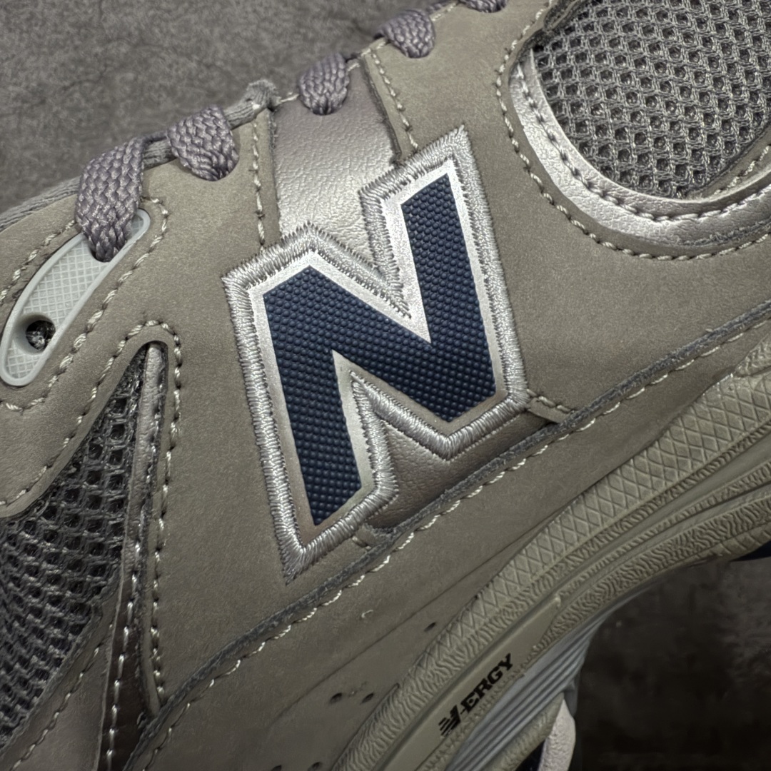 图片[4]-【BC纯原版】New Balance NB2002R系列 ML2002RA 全新版本 东莞大厂出品 市场第一梯队品质 绝对秒杀市场货 完美版型 正确组合大底 价格一步到位‼️ 全套原楦原纸板原厂数据开发 进口三明治网面 原装进口皮料正确绒感卡色 正确中底拉帮中底网布细节 原厂标裁 带紫光防伪 定制后跟透明水晶模块 冲裁组合 大底贴合程度胶水上色把控完美 整洁度挑战全网艺术家 多道序QC把关品质完善 匠心打造 耗时多月开发完成 工艺极其复杂难度可想而知 新开独立私模大底 正确六层组合大底 高端零售专供产物 尺码：36 37 37.5 38 38.5 39 40 40.5 41 42 42.5 43 44 45 46 47.5-选品中心