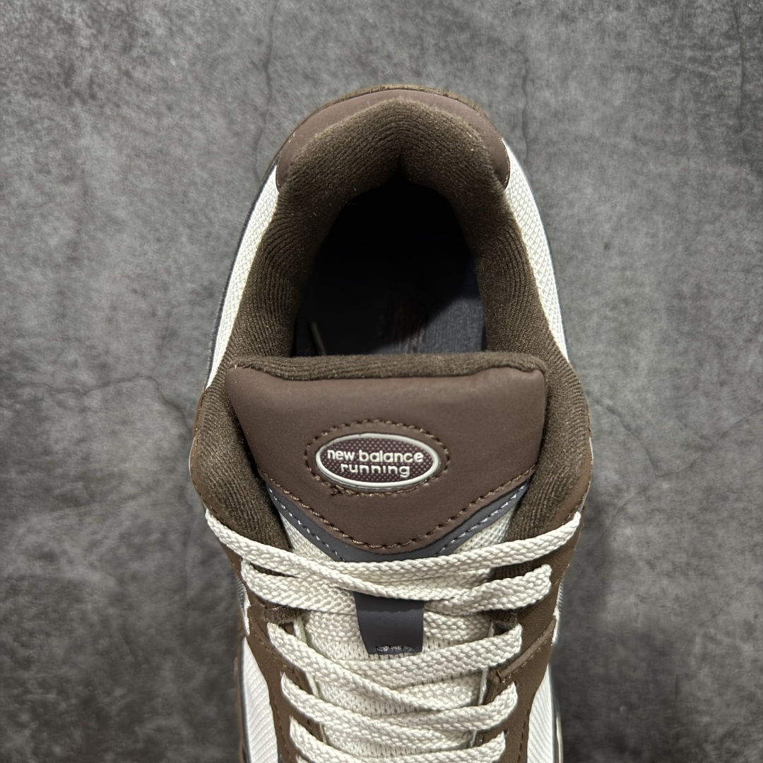 图片[8]-【BC纯原版】New Balance NB2002R系列 M2002RHS 全新版本 东莞大厂出品 市场第一梯队品质 绝对秒杀市场货 完美版型 正确组合大底 价格一步到位‼️ 全套原楦原纸板原厂数据开发 进口三明治网面 原装进口皮料正确绒感卡色 正确中底拉帮中底网布细节 原厂标裁 带紫光防伪 定制后跟透明水晶模块 冲裁组合 大底贴合程度胶水上色把控完美 整洁度挑战全网艺术家 多道序QC把关品质完善 匠心打造 耗时多月开发完成 工艺极其复杂难度可想而知 新开独立私模大底 正确六层组合大底 高端零售专供产物 尺码：36 37 37.5 38 38.5 39 40 40.5 41 42 42.5 43 44 45 46 47.5-选品中心