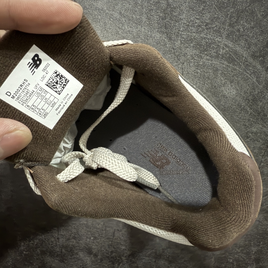 图片[8]-【BC纯原版】New Balance NB2002R系列 M2002RHS 全新版本 东莞大厂出品 市场第一梯队品质 绝对秒杀市场货 完美版型 正确组合大底 价格一步到位‼️ 全套原楦原纸板原厂数据开发 进口三明治网面 原装进口皮料正确绒感卡色 正确中底拉帮中底网布细节 原厂标裁 带紫光防伪 定制后跟透明水晶模块 冲裁组合 大底贴合程度胶水上色把控完美 整洁度挑战全网艺术家 多道序QC把关品质完善 匠心打造 耗时多月开发完成 工艺极其复杂难度可想而知 新开独立私模大底 正确六层组合大底 高端零售专供产物 尺码：36 37 37.5 38 38.5 39 40 40.5 41 42 42.5 43 44 45 46 47.5-选品中心