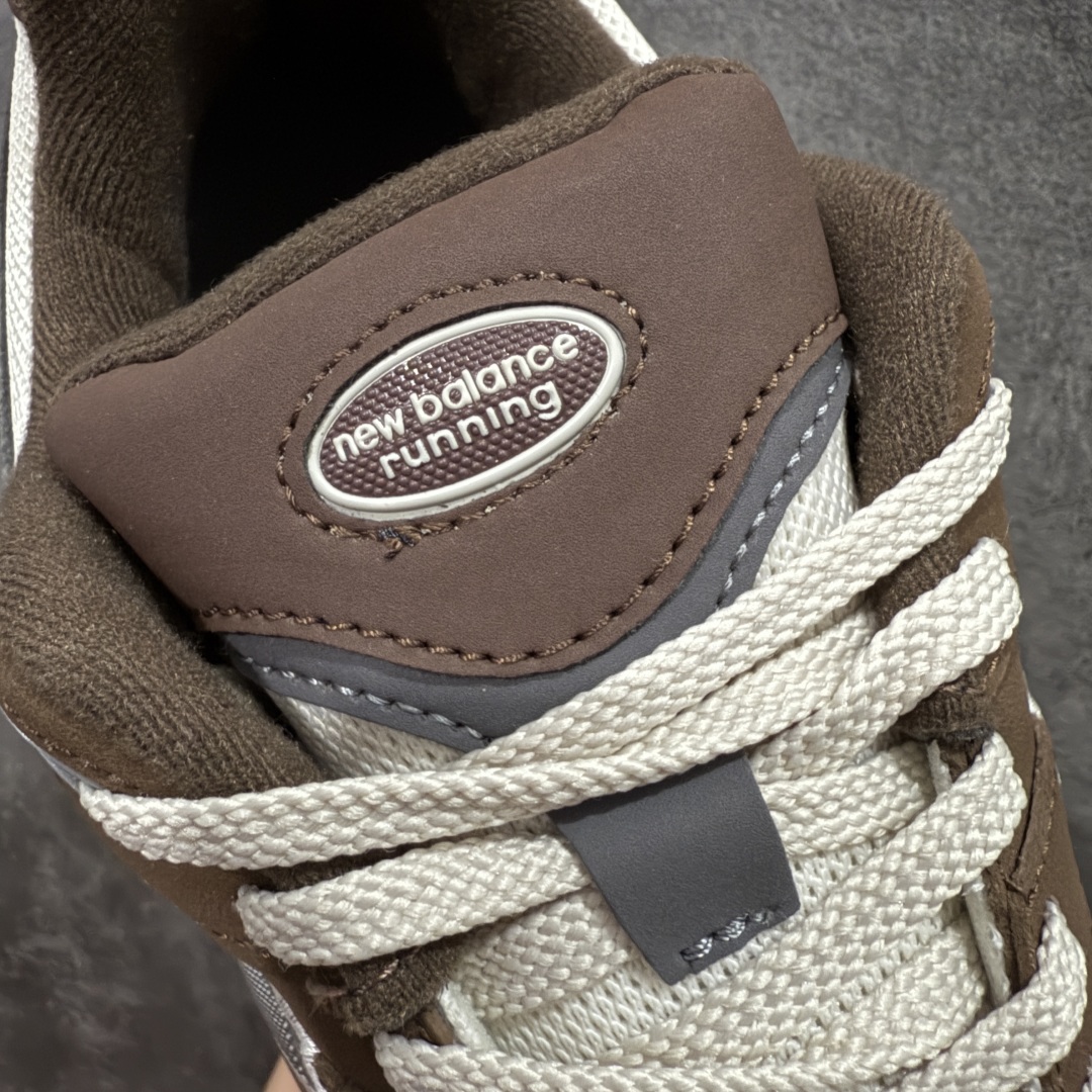 图片[7]-【BC纯原版】New Balance NB2002R系列 M2002RHS 全新版本 东莞大厂出品 市场第一梯队品质 绝对秒杀市场货 完美版型 正确组合大底 价格一步到位‼️ 全套原楦原纸板原厂数据开发 进口三明治网面 原装进口皮料正确绒感卡色 正确中底拉帮中底网布细节 原厂标裁 带紫光防伪 定制后跟透明水晶模块 冲裁组合 大底贴合程度胶水上色把控完美 整洁度挑战全网艺术家 多道序QC把关品质完善 匠心打造 耗时多月开发完成 工艺极其复杂难度可想而知 新开独立私模大底 正确六层组合大底 高端零售专供产物 尺码：36 37 37.5 38 38.5 39 40 40.5 41 42 42.5 43 44 45 46 47.5-选品中心