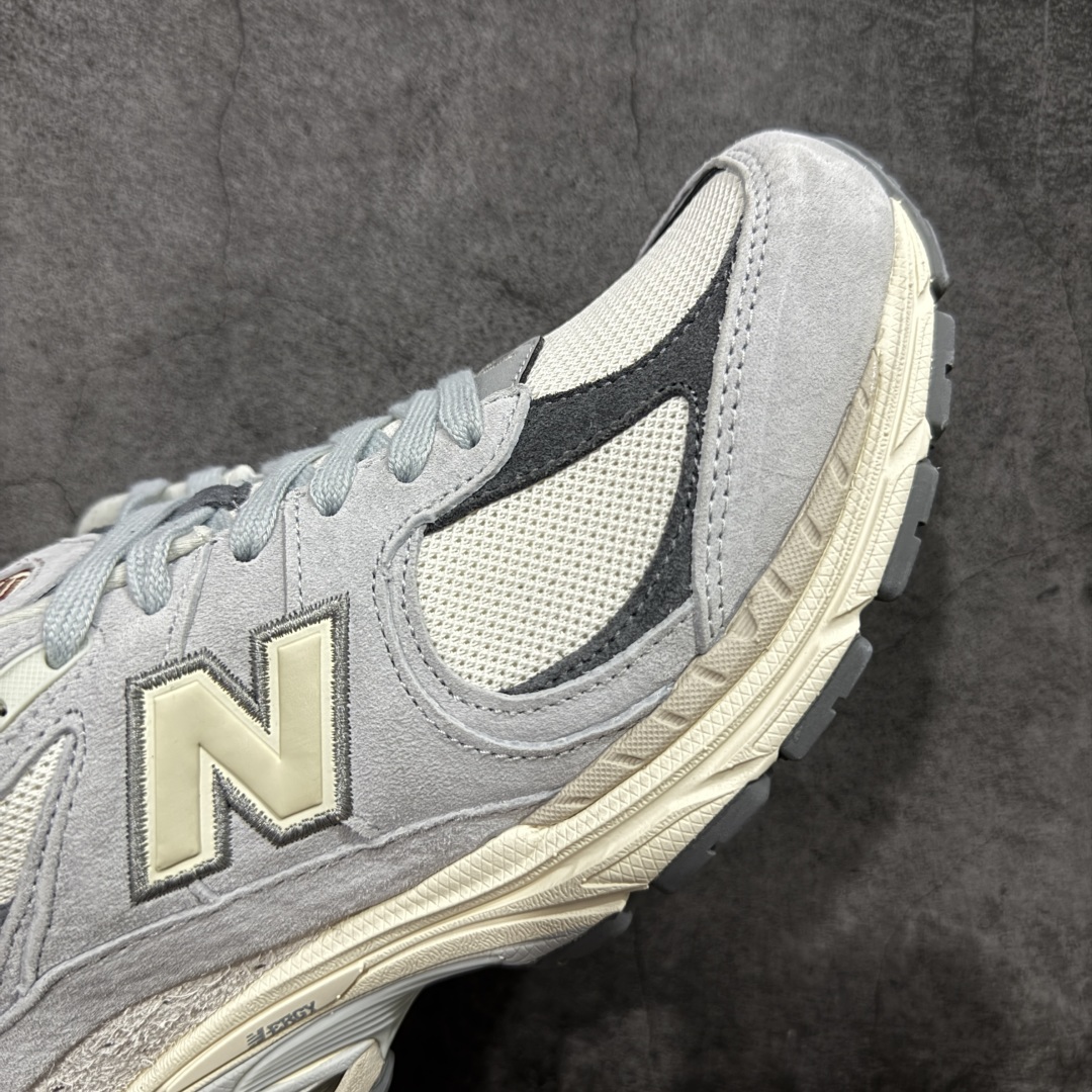图片[6]-【BC纯原版】New Balance NB2002R系列 M2002RLN 全新版本 东莞大厂出品 市场第一梯队品质 绝对秒杀市场货 完美版型 正确组合大底 价格一步到位‼️ 全套原楦原纸板原厂数据开发 进口三明治网面 原装进口皮料正确绒感卡色 正确中底拉帮中底网布细节 原厂标裁 带紫光防伪 定制后跟透明水晶模块 冲裁组合 大底贴合程度胶水上色把控完美 整洁度挑战全网艺术家 多道序QC把关品质完善 匠心打造 耗时多月开发完成 工艺极其复杂难度可想而知 新开独立私模大底 正确六层组合大底 高端零售专供产物 尺码：36 37 37.5 38 38.5 39 40 40.5 41 42 42.5 43 44 45 46 47.5-选品中心
