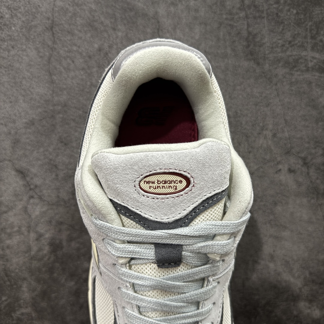 图片[8]-【BC纯原版】New Balance NB2002R系列 M2002RLN 全新版本 东莞大厂出品 市场第一梯队品质 绝对秒杀市场货 完美版型 正确组合大底 价格一步到位‼️ 全套原楦原纸板原厂数据开发 进口三明治网面 原装进口皮料正确绒感卡色 正确中底拉帮中底网布细节 原厂标裁 带紫光防伪 定制后跟透明水晶模块 冲裁组合 大底贴合程度胶水上色把控完美 整洁度挑战全网艺术家 多道序QC把关品质完善 匠心打造 耗时多月开发完成 工艺极其复杂难度可想而知 新开独立私模大底 正确六层组合大底 高端零售专供产物 尺码：36 37 37.5 38 38.5 39 40 40.5 41 42 42.5 43 44 45 46 47.5-选品中心