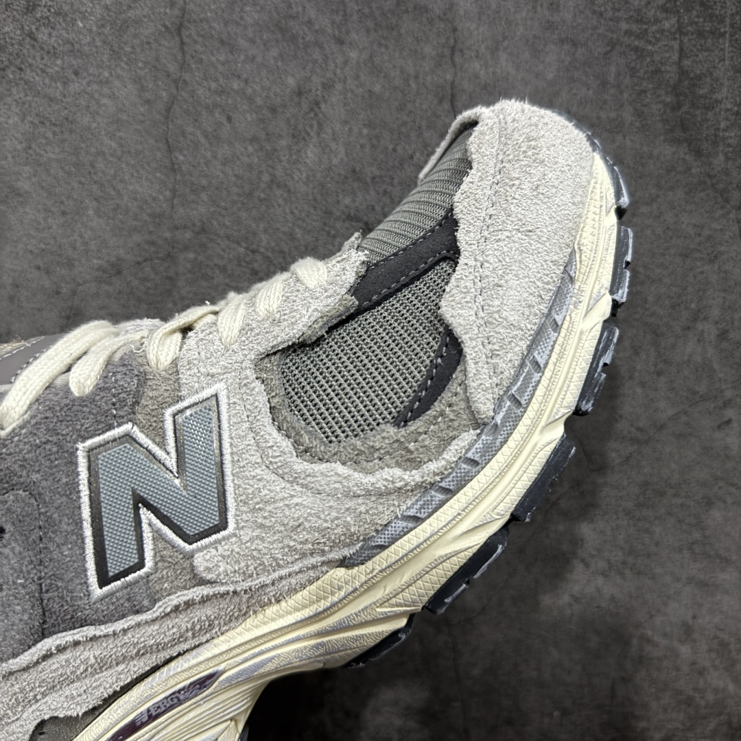 图片[6]-【BC纯原版】New Balance NB2002R系列 M2002RDA 全新版本 东莞大厂出品 市场第一梯队品质 绝对秒杀市场货 完美版型 正确组合大底 价格一步到位‼️ 全套原楦原纸板原厂数据开发 进口三明治网面 原装进口皮料正确绒感卡色 正确中底拉帮中底网布细节 原厂标裁 带紫光防伪 定制后跟透明水晶模块 冲裁组合 大底贴合程度胶水上色把控完美 整洁度挑战全网艺术家 多道序QC把关品质完善 匠心打造 耗时多月开发完成 工艺极其复杂难度可想而知 新开独立私模大底 正确六层组合大底 高端零售专供产物 尺码：36 37 37.5 38 38.5 39 40 40.5 41 42 42.5 43 44 45 46 47.5-选品中心