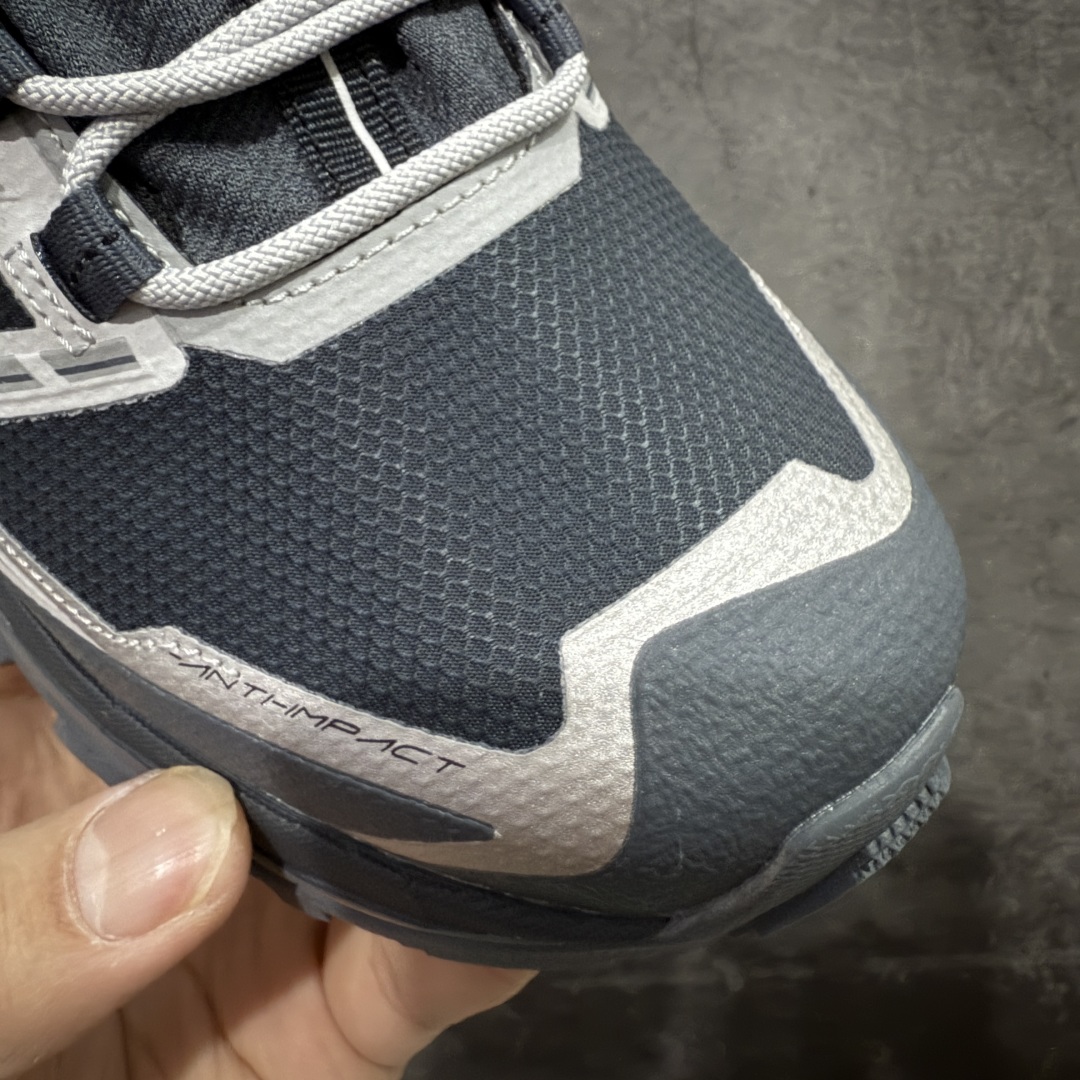 图片[5]-【GX纯原】凯乐石KAILAS 远征5 FLT 舒适简约经典登山 防滑耐磨防水 低帮 徒步鞋 市面唯一正确防泼水防水面料 正确防水内里布 真正做到内外防水 区别市场假防水 鞋面材质：运用耐磨防砂网布，能防止沙石进入鞋内，同时具备良好的透气性，可让脚部保持干爽。 \\t鞋底性能：搭载Vibram防滑耐磨大底，有出色的抓地力，仿鲨齿纹路设计，能应对各种复杂路面；鞋底还能提供良好的稳定性和支撑力，减少脚部疲劳。 \\t防水技术：采用FILTERTEC防水透气技术，防水指数高达8000mm H₂O，能有效防止雨水渗透，同时能保持脚面干爽。 \\t细节设计：鞋头采用橡胶防撞包边，保护脚趾免受伤害；鞋舌一体式设计，防止碎石泥沙进入；采用亚洲人脚型鞋楦设计，配合中腰包裹，提高舒适性。 适用场景：适合多日或单日轻装徒步，也可用于城市通勤，是一双兼顾户外与日常穿着的多功能鞋子。 尺码：40 41.5 42 42.5 43 44 44.5 45（女码第二轮出货）-选品中心