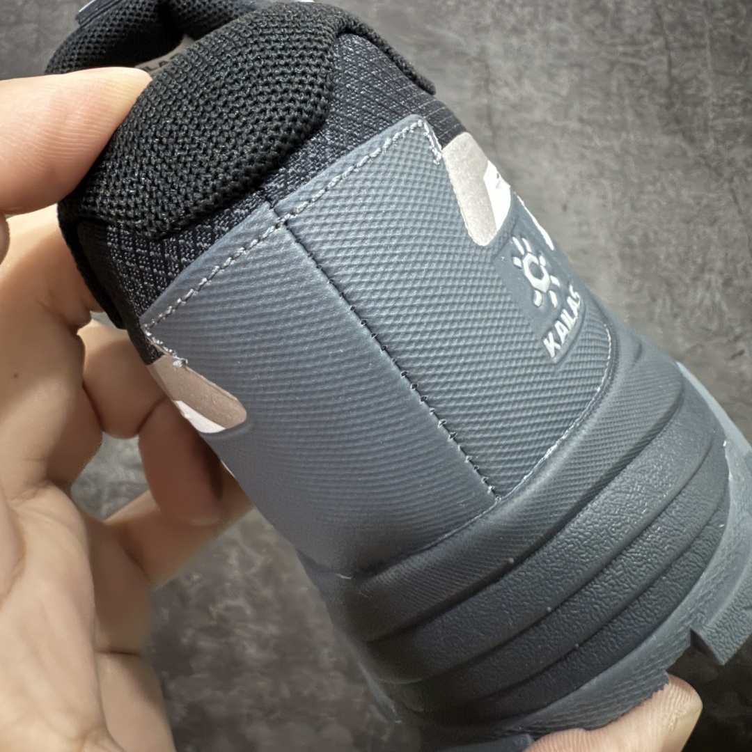 图片[2]-【GX纯原】凯乐石KAILAS 远征5 FLT 舒适简约经典登山 防滑耐磨防水 低帮 徒步鞋 市面唯一正确防泼水防水面料 正确防水内里布 真正做到内外防水 区别市场假防水 鞋面材质：运用耐磨防砂网布，能防止沙石进入鞋内，同时具备良好的透气性，可让脚部保持干爽。 \\t鞋底性能：搭载Vibram防滑耐磨大底，有出色的抓地力，仿鲨齿纹路设计，能应对各种复杂路面；鞋底还能提供良好的稳定性和支撑力，减少脚部疲劳。 \\t防水技术：采用FILTERTEC防水透气技术，防水指数高达8000mm H₂O，能有效防止雨水渗透，同时能保持脚面干爽。 \\t细节设计：鞋头采用橡胶防撞包边，保护脚趾免受伤害；鞋舌一体式设计，防止碎石泥沙进入；采用亚洲人脚型鞋楦设计，配合中腰包裹，提高舒适性。 适用场景：适合多日或单日轻装徒步，也可用于城市通勤，是一双兼顾户外与日常穿着的多功能鞋子。 尺码：40 41.5 42 42.5 43 44 44.5 45（女码第二轮出货）-选品中心