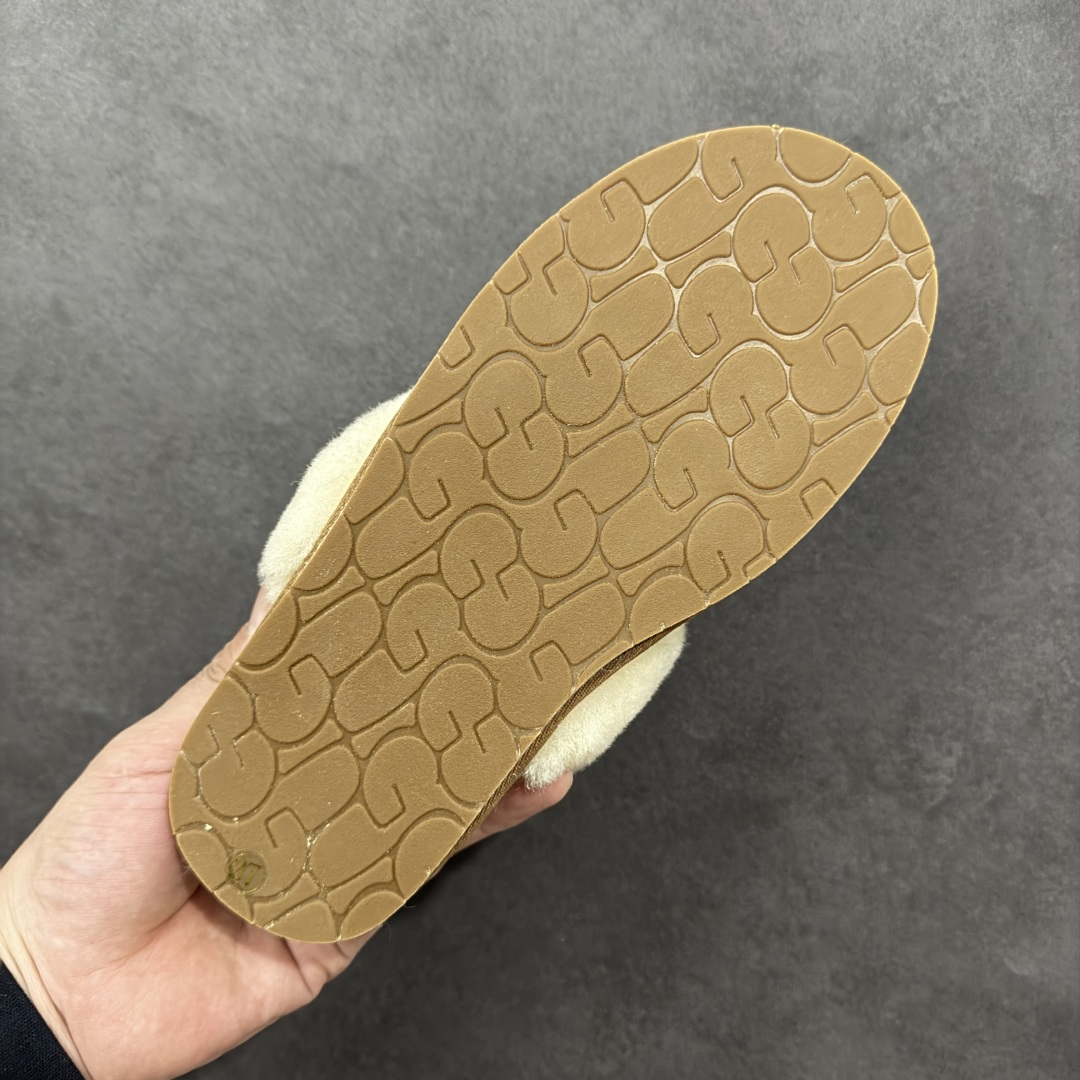 图片[9]-【莞产X1版本】 市面顶级版本 UGG 6872 星拖薄底 小红书爆款 广州外贸大厂生产 鞋头到鞋垫真羊皮毛一体 独立外盒包装 芯片 带防水工艺 区别市面任何版本 5cm厚底 独立原版开发大底 羊绒鞋垫 冬季保暖外出 家居都是很适合的选择 进年uug推出款式系列 局部偏向年轻消费者喜好 也走到时尚潮流穿搭的前沿 鞋身材质 防泼水涂层翻毛皮鞋面 17毫米UGGPURE™植入式羊毛内底 轻便防滑舒适橡胶外底 带有品牌LOGO商标 带全套包装 尺码： 35-40-选品中心