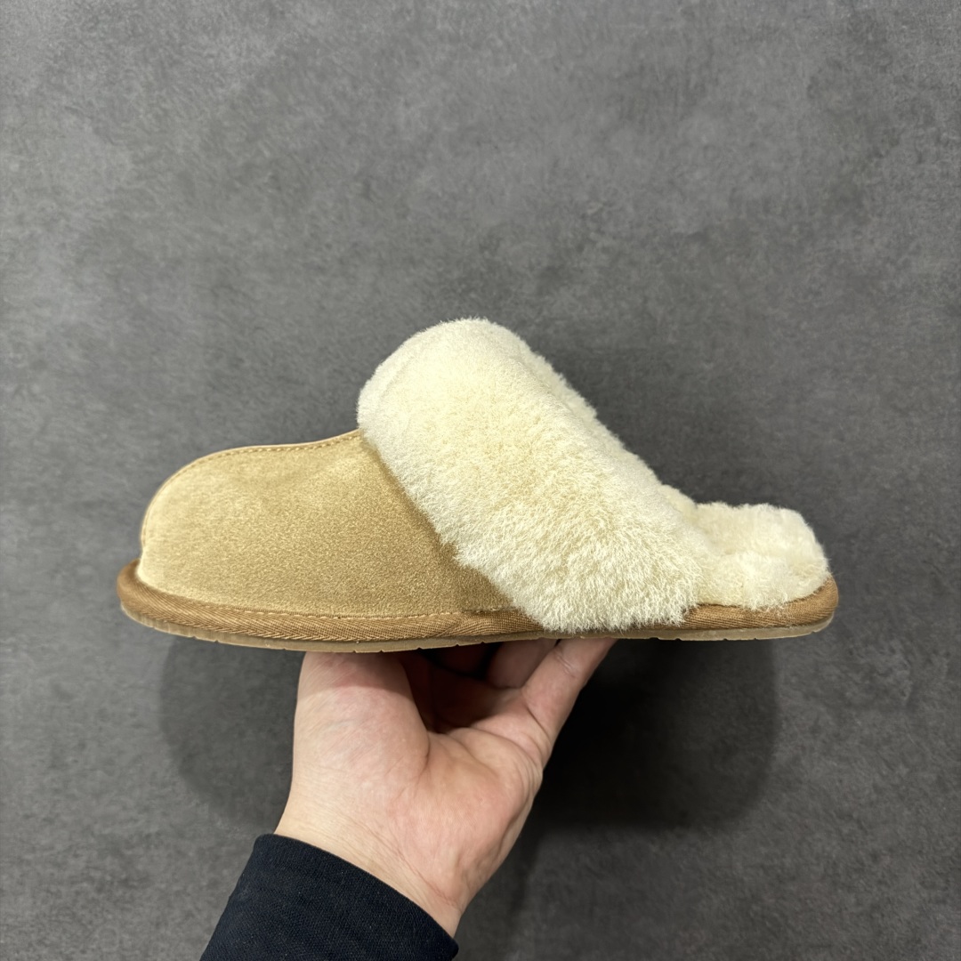图片[2]-【莞产X1版本】 市面顶级版本 UGG 6872 星拖薄底 小红书爆款 广州外贸大厂生产 鞋头到鞋垫真羊皮毛一体 独立外盒包装 芯片 带防水工艺 区别市面任何版本 5cm厚底 独立原版开发大底 羊绒鞋垫 冬季保暖外出 家居都是很适合的选择 进年uug推出款式系列 局部偏向年轻消费者喜好 也走到时尚潮流穿搭的前沿 鞋身材质 防泼水涂层翻毛皮鞋面 17毫米UGGPURE™植入式羊毛内底 轻便防滑舒适橡胶外底 带有品牌LOGO商标 带全套包装 尺码： 35-40-选品中心