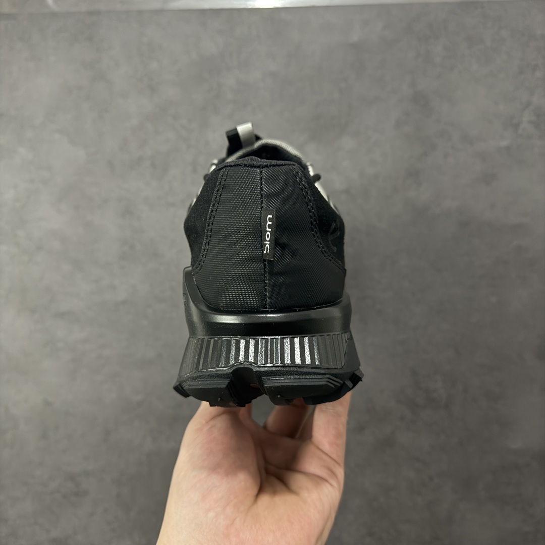 图片[4]-【公司级】Ecco爱步 BIOM2.2 TRAIL系列舒适圆头系带防水低帮徒步鞋 ECCO以三大核心特征为依托：北欧设计风格、鞋履制作、积极的生活方式。北欧设计风格：北欧设计特点是独特、有格调、实用和简约，并且品质优良。鞋履制作：ECCO钟爱鞋履制作以及一切与鞋履制作相关的事物。积极的生活方式：ECCO的创始人希望制作出的鞋履无需磨合，即可完美贴合脚型，帮助人们享受行走的乐趣。ECCO的成功源自其产品质量和创新的技术水平，恪守“鞋遵循双足”的设计理念，将的舒适度和风格融为一体。ECCO跑遍全世界寻找创新的原料。从制革制鞋一体化的设置，源头上控制皮革质量，确保对人体无害。 尺码：38 39 40 41 42 43 44 （皮鞋码）-选品中心