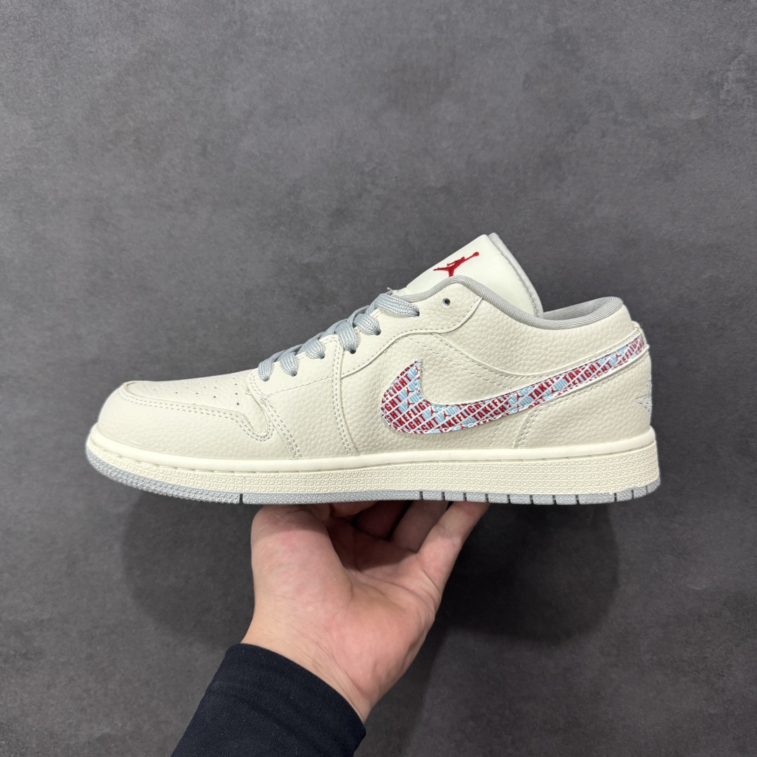 图片[2]-【定制版】Nike Jordan Air Jordan 1“Supreme联名——米白彩勾” 高端定制 低帮 复古 减震 防滑 耐磨 篮球鞋 定制鞋盒 大厂纯原品质出货 超高清洁度 皮料切割干净无任何毛边 细节完美 货号：LR8888-014 尺码：36 36.5 37.5 38 38.5 39 40 40.5 41 42 42.5 43 44 44.5 45 编码：HXSB330340-选品中心