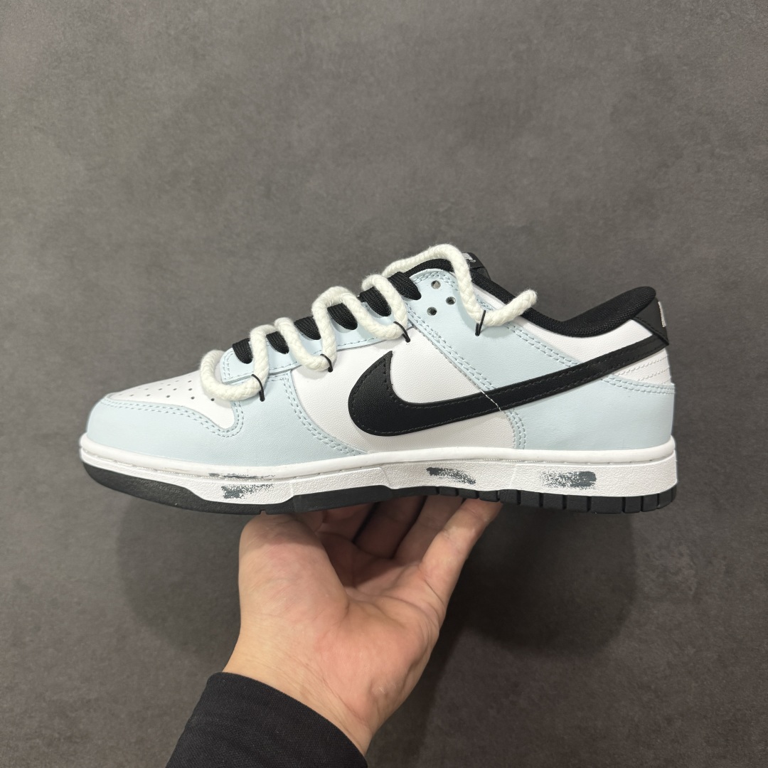 图片[2]-【定制版】Nike Dunk Low Retro ‘DIY高端定制’耐克 低帮休闲运动板鞋 原装头层材料 用料绝不含糊 独家版型蒸餾加工帶來的是更好的视觉和脚感体验 清洁度 电绣工艺 皮料切割干净无任何毛边 细节完美 货号：DD1391-100 尺码：40-46带半码 编码：HXSB330340-选品中心