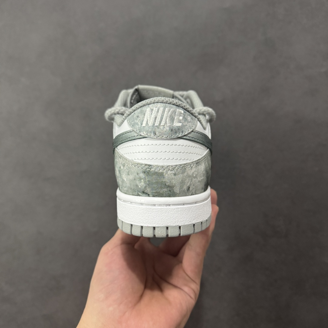 图片[4]-【YC纯原】Nike SB Dunk Low 绑带 周年高端定制 低帮休闲板鞋 凝灰纪元 HF5441-105  #定制鞋盒 大厂纯原品质出货 超高清洁度 皮料切割干净无任何毛边 细节完美   尺码：40 40.5 41 42 42.5 43 44 44.5 45 46 编码：HXSB330340-选品中心