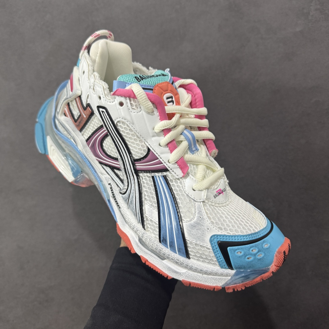 图片[3]-【Good纯原福利】Balenciaga Runner 巴黎世家七代复古老爹鞋 原市场5-600的货 顶级大厂出品 份量十足 售前售后保障到底 可退换 工厂白菜价清库存 价格相当给力 强推💪🏻 #全套原纸板楦头开发 #原盒原配 正确字体电绣 粗细、位置、大小正确 侧边TPU 透气孔匹配意产原版 #正确气垫分离大底 TPU软底 #原版一致大底LOGO 立体感十足 #原厂皮料水洗做旧 原厂纱网 外底正面压印BB标识 由176块饰片拼接而成的铰接式鞋面 侧面配金属质感网眼布 内面配有额外金属光泽饰件 包含1副鞋带和1副备用鞋带 后帮配有拉环鞋提 动态鞋底设计 为双脚带来后续的助力 尺码：35 36 37 38 39 40 41 42 43 44 45-选品中心