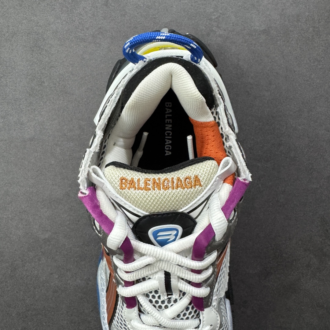 图片[7]-【Good纯原福利】Balenciaga Runner 巴黎世家七代复古老爹鞋 原市场5-600的货 顶级大厂出品 份量十足 售前售后保障到底 可退换 工厂白菜价清库存 价格相当给力 强推💪🏻 #全套原纸板楦头开发 #原盒原配 正确字体电绣 粗细、位置、大小正确 侧边TPU 透气孔匹配意产原版 #正确气垫分离大底 TPU软底 #原版一致大底LOGO 立体感十足 #原厂皮料水洗做旧 原厂纱网 外底正面压印BB标识 由176块饰片拼接而成的铰接式鞋面 侧面配金属质感网眼布 内面配有额外金属光泽饰件 包含1副鞋带和1副备用鞋带 后帮配有拉环鞋提 动态鞋底设计 为双脚带来后续的助力 尺码：35 36 37 38 39 40 41 42 43 44 45-选品中心