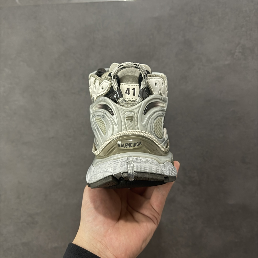 图片[4]-【Good纯原福利】Balenciaga Runner 巴黎世家七代复古老爹鞋 原市场5-600的货 顶级大厂出品 份量十足 售前售后保障到底 可退换 工厂白菜价清库存 价格相当给力 强推💪🏻 #全套原纸板楦头开发 #原盒原配 正确字体电绣 粗细、位置、大小正确 侧边TPU 透气孔匹配意产原版 #正确气垫分离大底 TPU软底 #原版一致大底LOGO 立体感十足 #原厂皮料水洗做旧 原厂纱网 外底正面压印BB标识 由176块饰片拼接而成的铰接式鞋面 侧面配金属质感网眼布 内面配有额外金属光泽饰件 包含1副鞋带和1副备用鞋带 后帮配有拉环鞋提 动态鞋底设计 为双脚带来后续的助力 尺码：35 36 37 38 39 40 41 42 43 44 45-选品中心