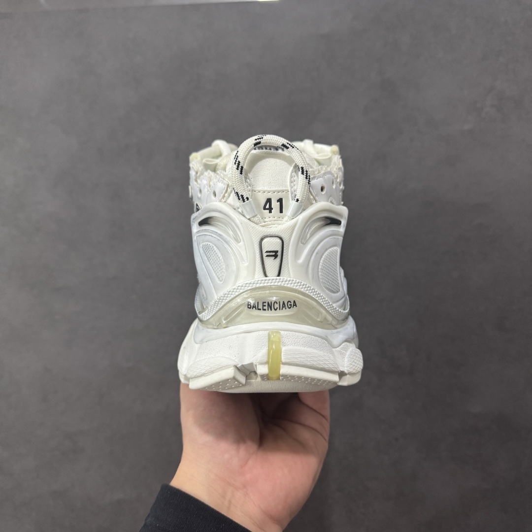 图片[4]-【Good纯原福利】Balenciaga Runner 巴黎世家七代复古老爹鞋 原市场5-600的货 顶级大厂出品 份量十足 售前售后保障到底 可退换 工厂白菜价清库存 价格相当给力 强推💪🏻 #全套原纸板楦头开发 #原盒原配 正确字体电绣 粗细、位置、大小正确 侧边TPU 透气孔匹配意产原版 #正确气垫分离大底 TPU软底 #原版一致大底LOGO 立体感十足 #原厂皮料水洗做旧 原厂纱网 外底正面压印BB标识 由176块饰片拼接而成的铰接式鞋面 侧面配金属质感网眼布 内面配有额外金属光泽饰件 包含1副鞋带和1副备用鞋带 后帮配有拉环鞋提 动态鞋底设计 为双脚带来后续的助力 尺码：35 36 37 38 39 40 41 42 43 44 45-选品中心