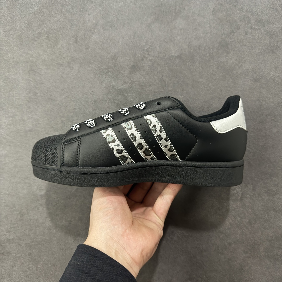 图片[2]-【公司级】Adidas Originals Superstar 2025全新版本 贝壳头官方同步 渠道正品订单 诠释市场最高工艺水平 贝壳头经典小白板鞋 专柜上架同步配色 全鞋进口头层皮料打造。区别市面普通真标版本，进出专柜无压力 货号：JI0079 lt 尺码：35-40-选品中心