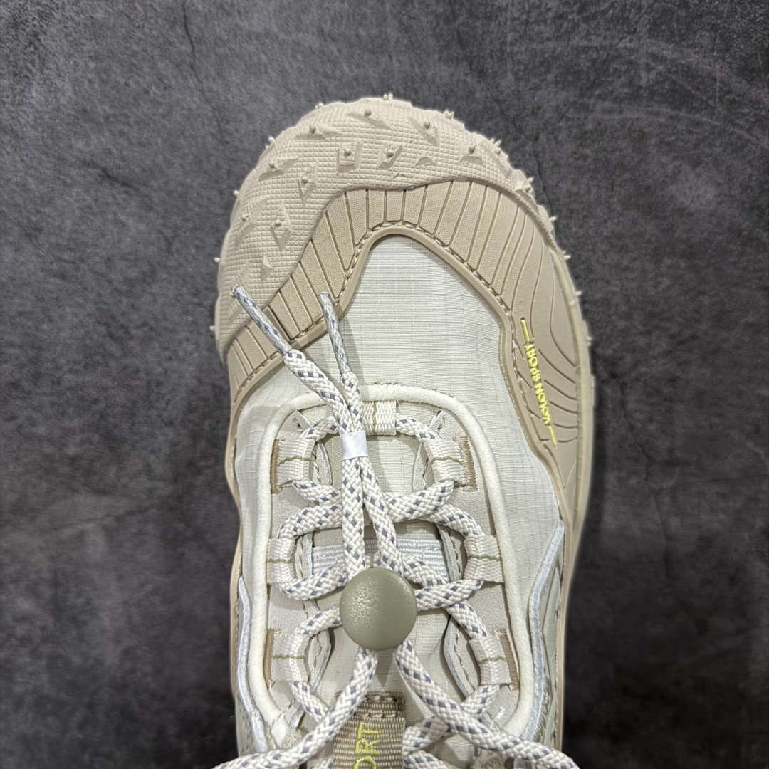 图片[5]-【绿x纯原】可隆KOLON SPORT LITCAMP MEGA 时尚舒适 低帮 户外防水功能鞋 男女同款 防水支撑轻便回弹 低帮徒步鞋 广东纯原大厂出品 纯原版本👏 脚感软到像踩云朵☁️—鞋面柔软贴合脚型 走石子路也不硌脚 防滑V黄金大底纹路深似锯齿，泥地、陡坡都稳稳拿捏 下雨天也不怕打滑 黑色耐脏又百搭 日常穿去上班是低调质感 进山徒步是可靠装备，从城市到山野，一双鞋承包所有 “出走计划” 尺码：36.5-46-选品中心